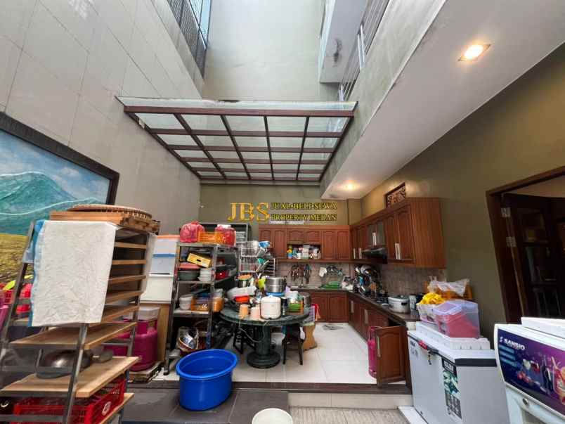 dijual rumah komplek cemara asri jalan