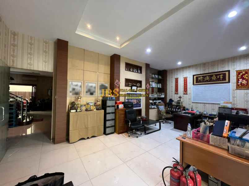 dijual rumah komplek cemara asri jalan