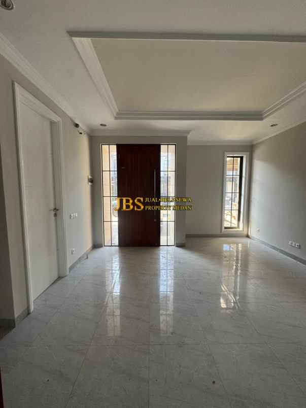 dijual rumah komplek citraland gama