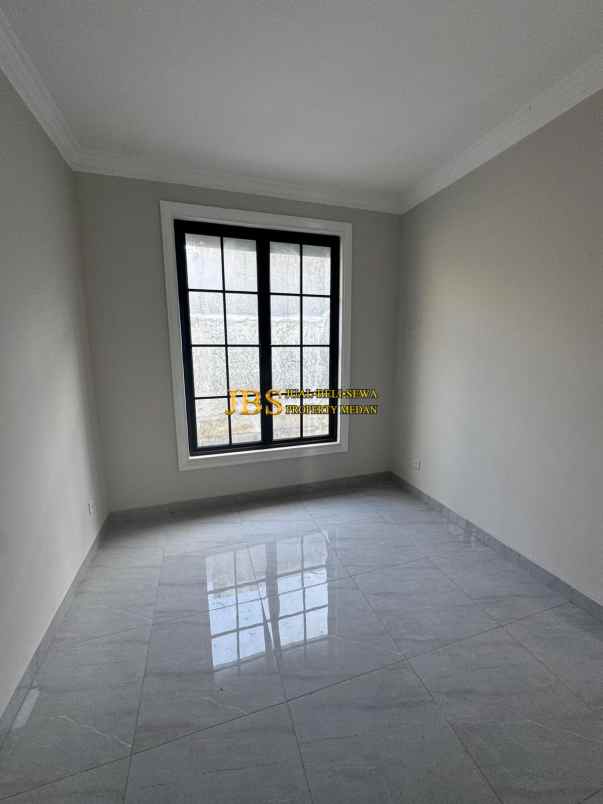 dijual rumah komplek citraland gama