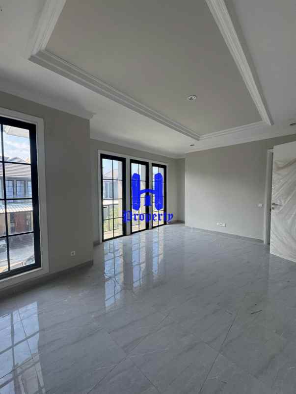 dijual rumah komplek citraland gama