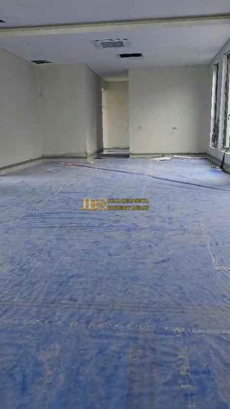 dijual rumah komplek citraland gama