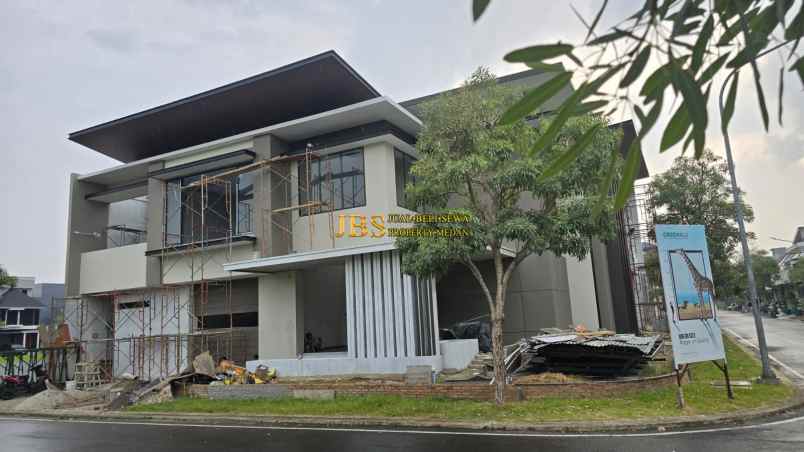 dijual rumah komplek citraland gama