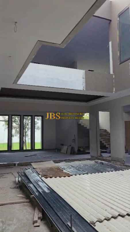 dijual rumah komplek citraland gama