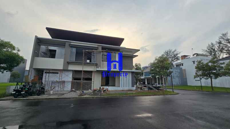 dijual rumah komplek citraland gama