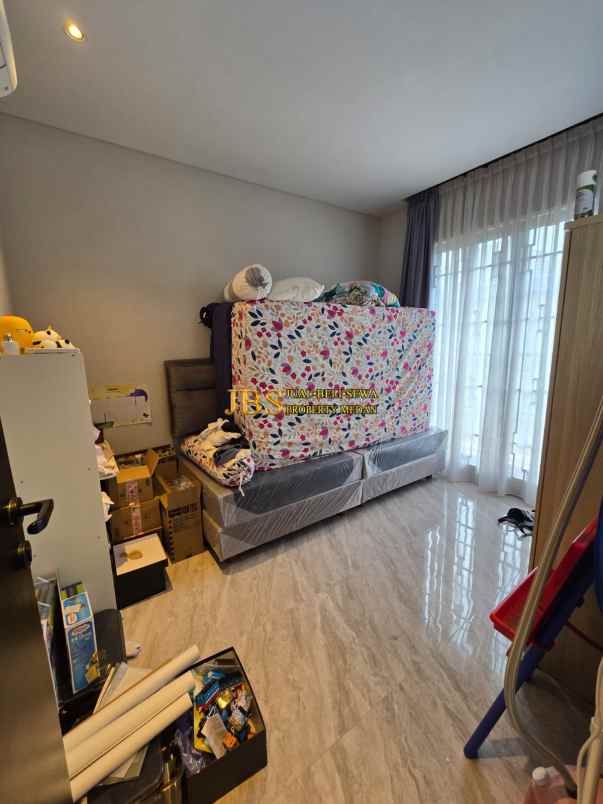 dijual rumah komplek damansara private