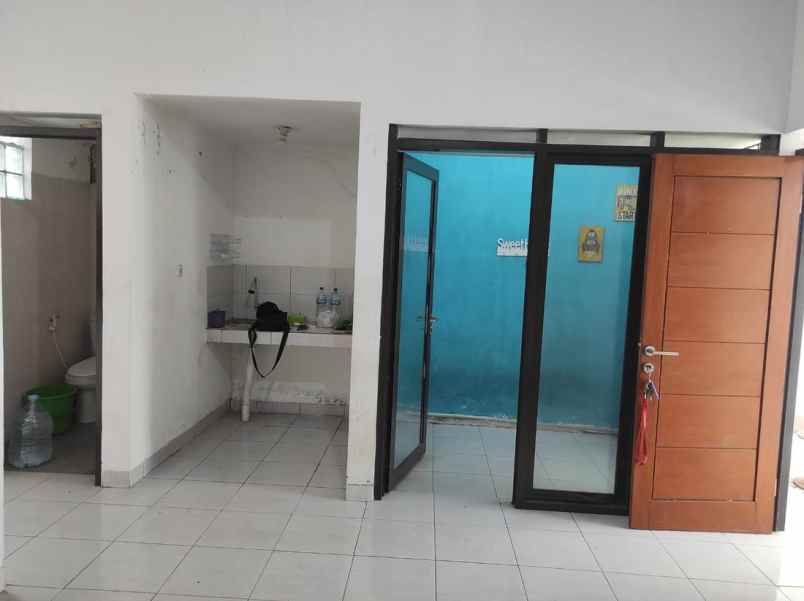 dijual rumah komplek di soreang