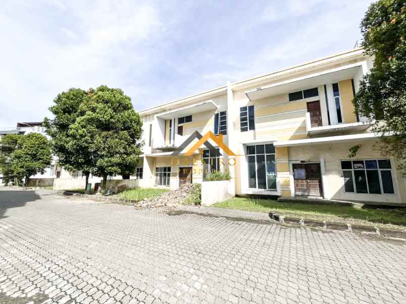 dijual rumah komplek graha metropolitan
