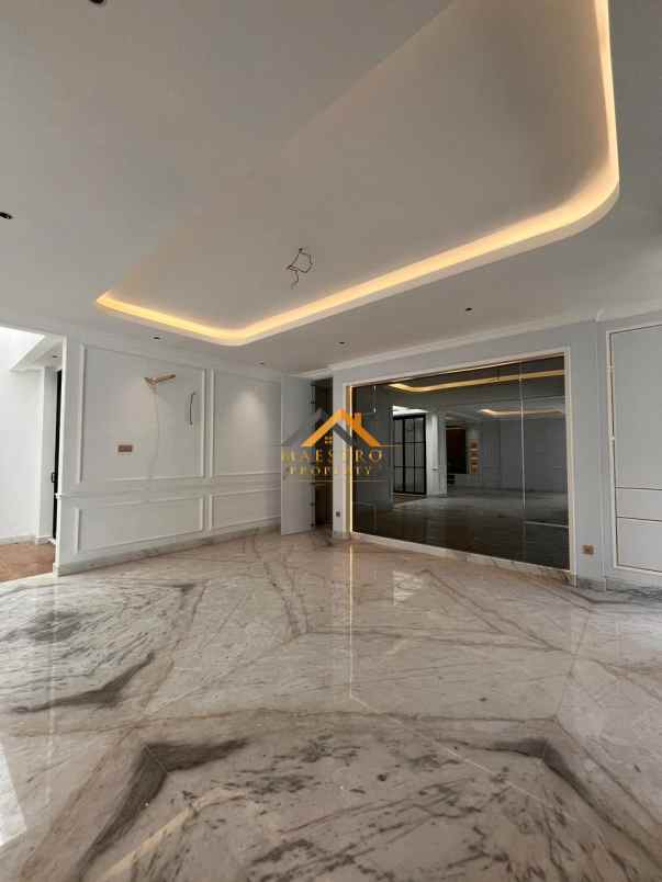 dijual rumah komplek graha metropolitan
