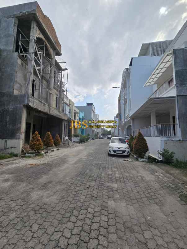 dijual rumah komplek grand cemara asri