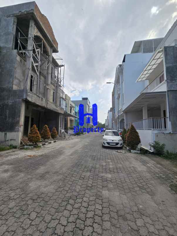 dijual rumah komplek grand cemara asri