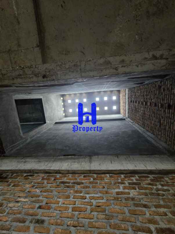 dijual rumah komplek grand cemara asri