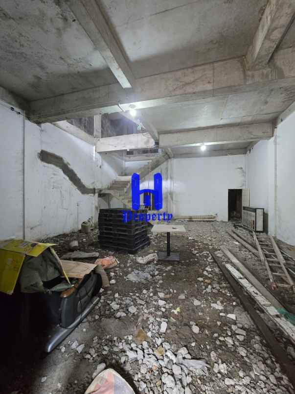 dijual rumah komplek grand cemara asri