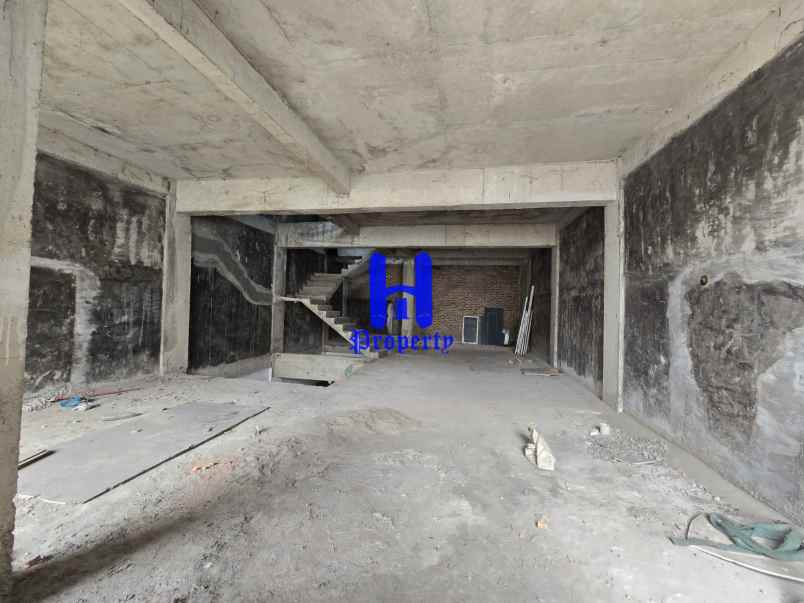 dijual rumah komplek grand cemara asri