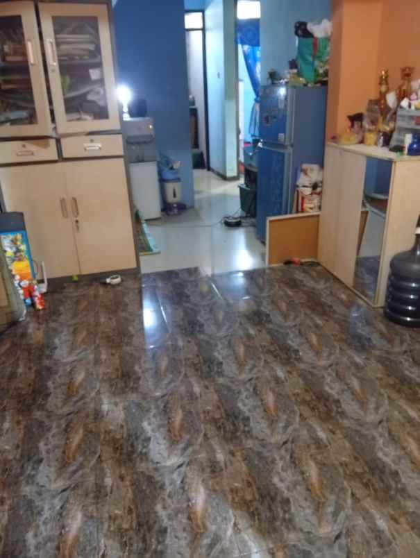 dijual rumah komplek grand imperial