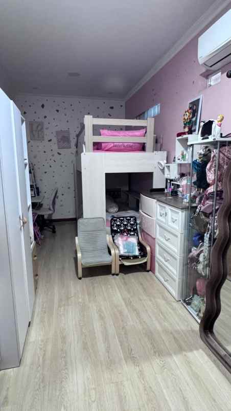 dijual rumah komplek green city view