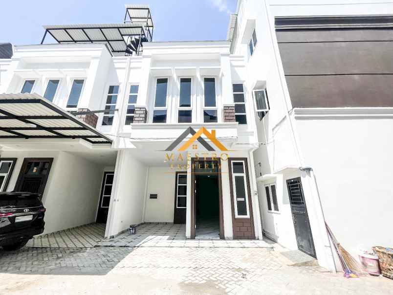 dijual rumah komplek icon estate jalan
