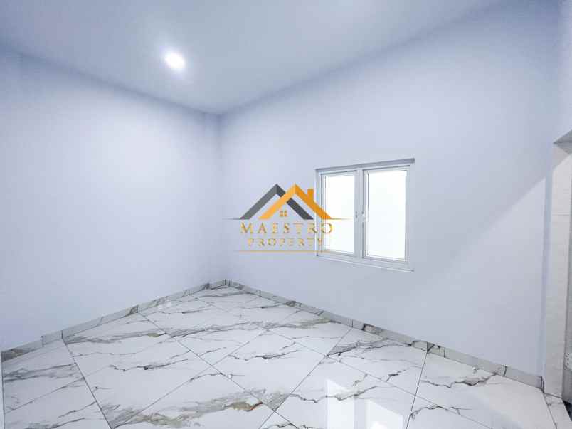 dijual rumah komplek icon estate jalan