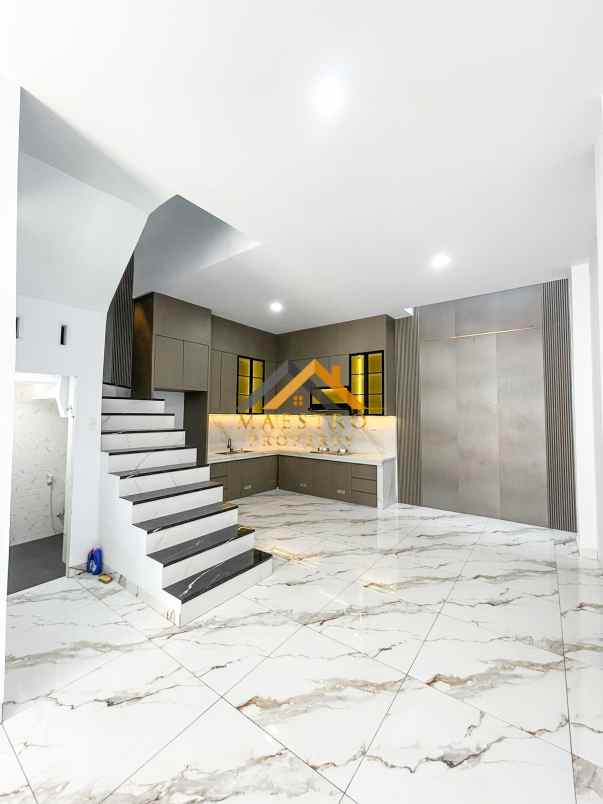 dijual rumah komplek icon estate jalan