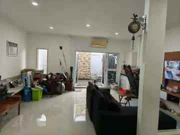 dijual rumah komplek kavling marinir