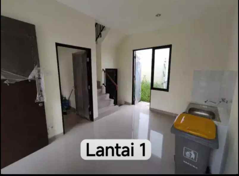 dijual rumah komplek pondok kelapa