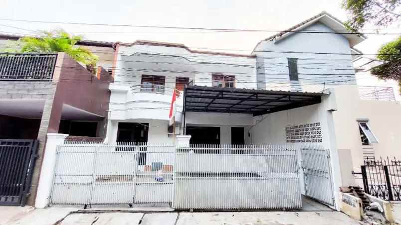 dijual rumah komplek pondok kelapa