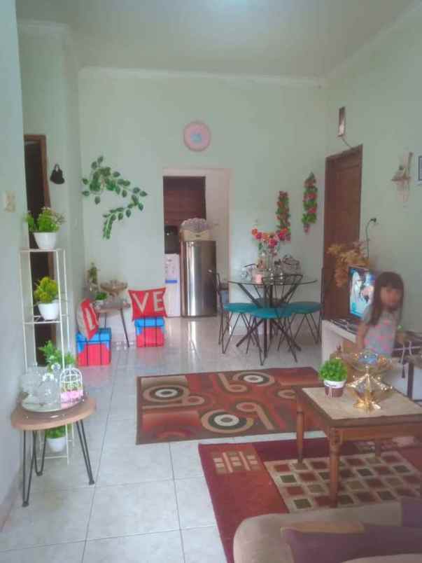 dijual rumah komplek pratama asri