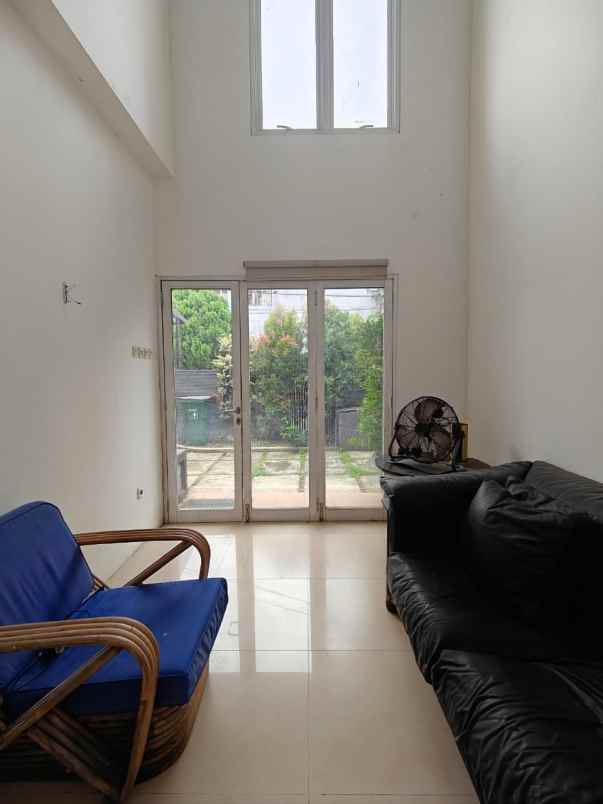 dijual rumah komplek ptb duren sawit