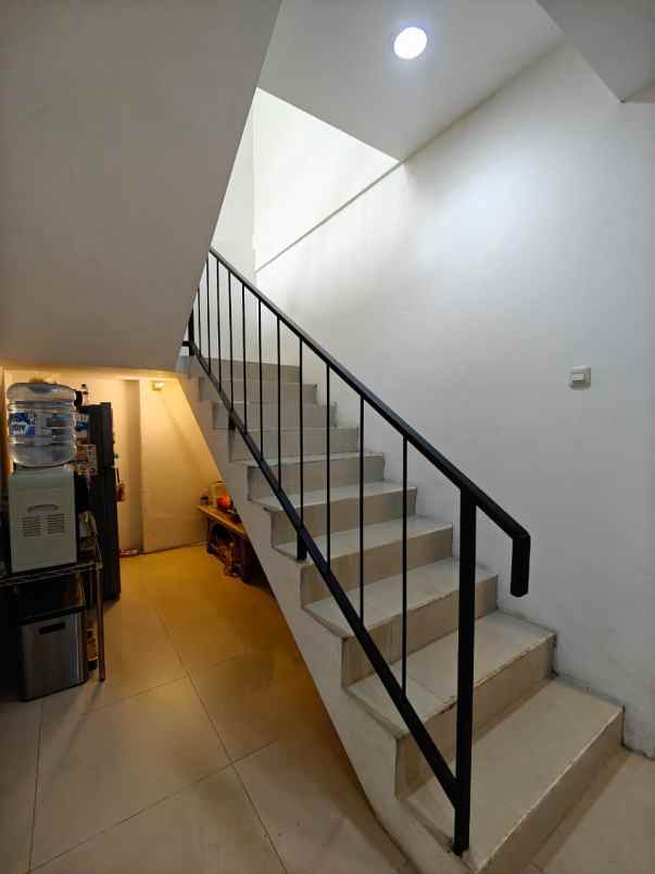 dijual rumah komplek ptb duren sawit