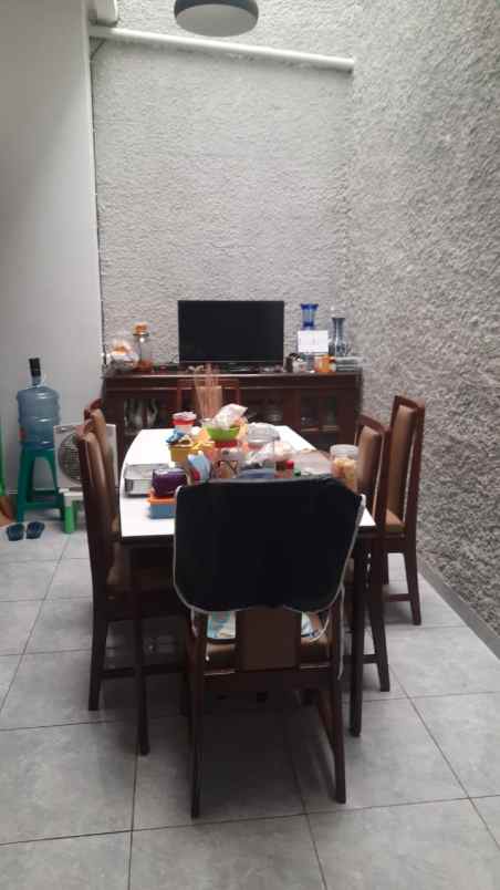 dijual rumah komplek puri ayu arcamanik