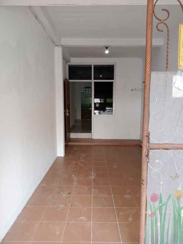 dijual rumah komplek sanggar hurip
