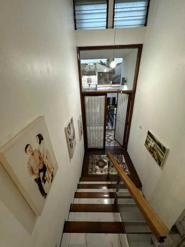 dijual rumah komplek taman buaran indah