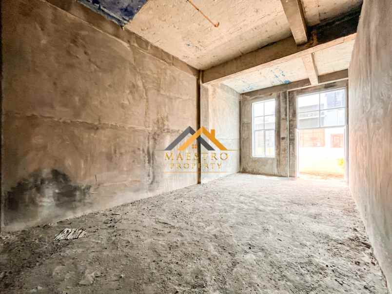 dijual rumah komplek villa jati mas