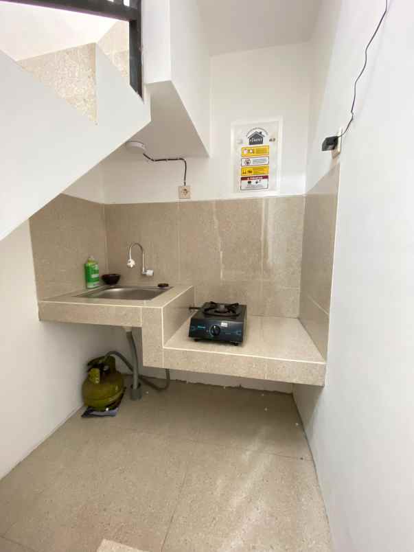 dijual rumah kost exclusive lokasi di karangploso