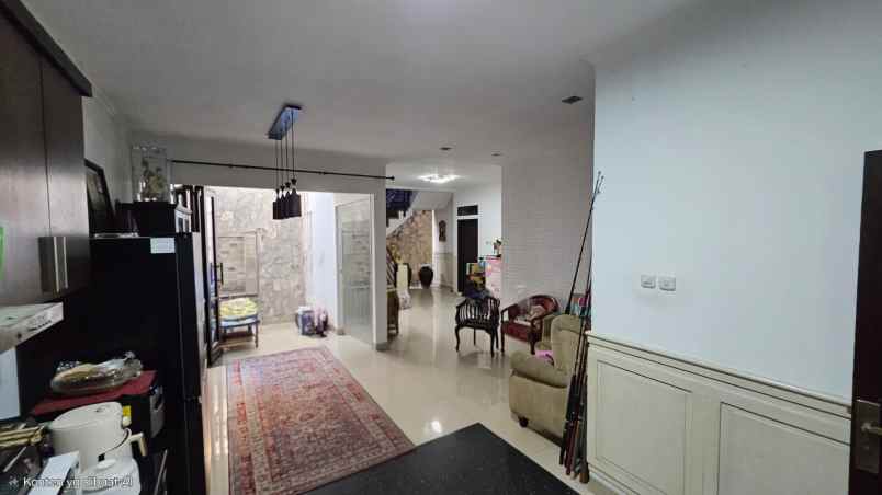 dijual rumah kuldesak di legenda wisata cibubur