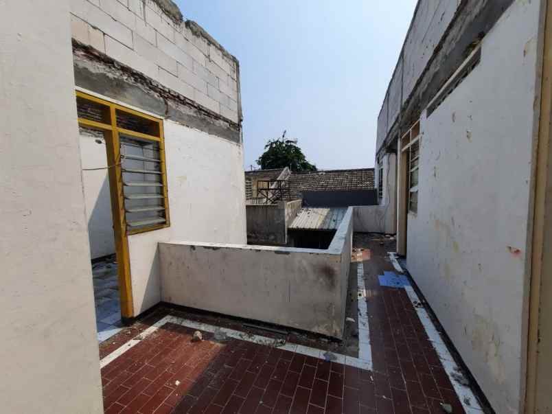 dijual rumah kutisari indah utara