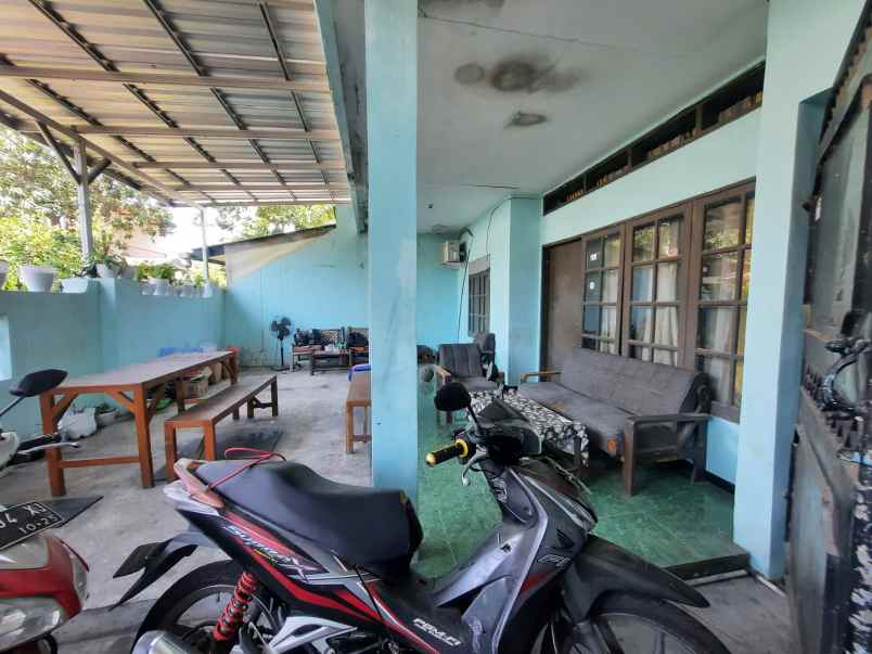 dijual rumah kutisari indah utara