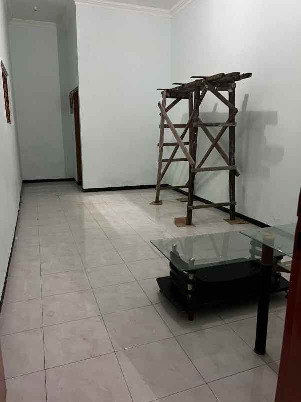 dijual rumah kutisari tenggilis mejoyo