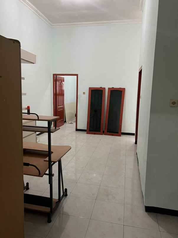 dijual rumah kutisari tenggilis mejoyo