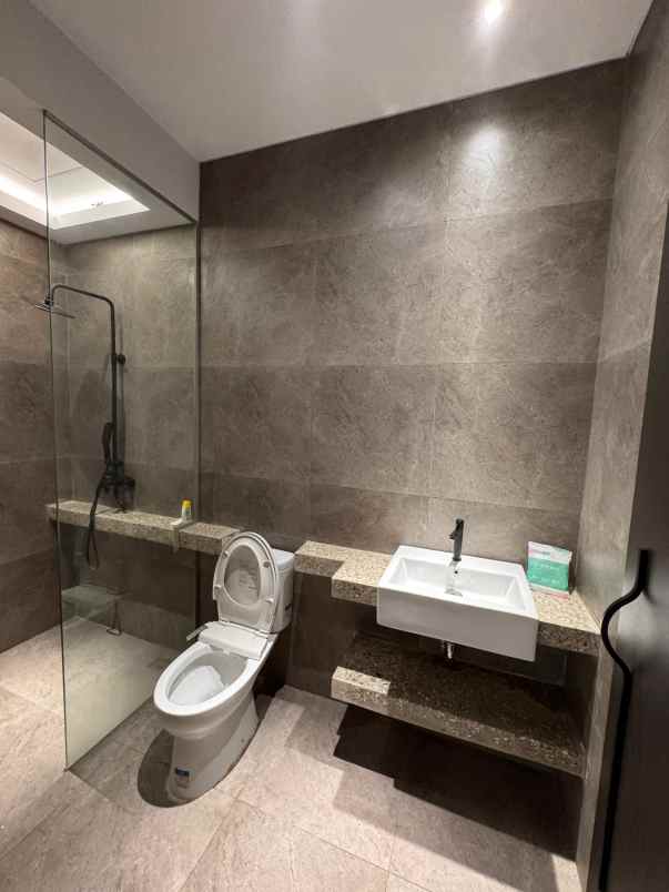 dijual rumah layar permai pantai indah