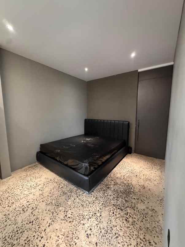 dijual rumah layar permai pantai indah