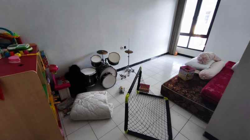 dijual rumah lebak arum