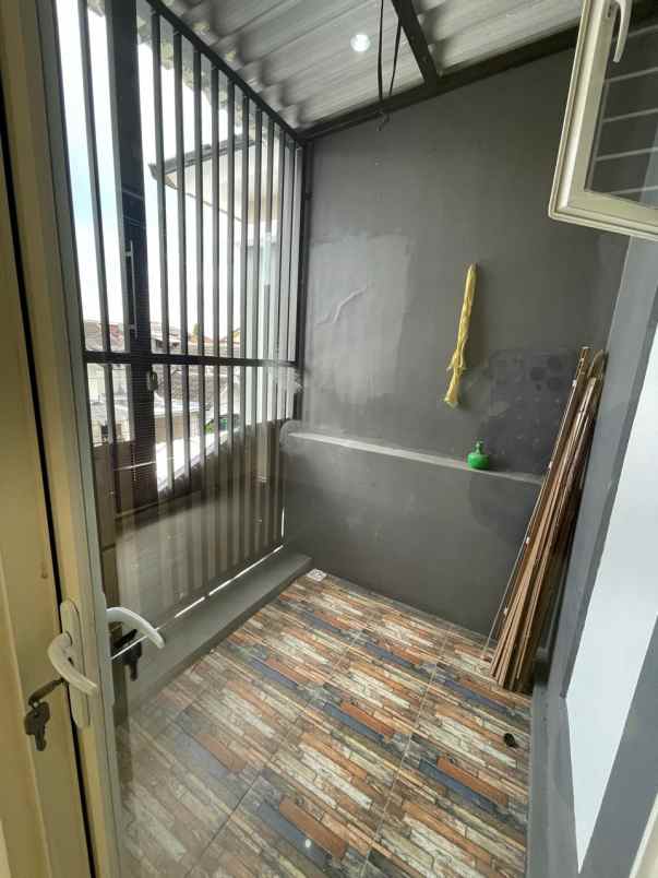 dijual rumah lebak timur