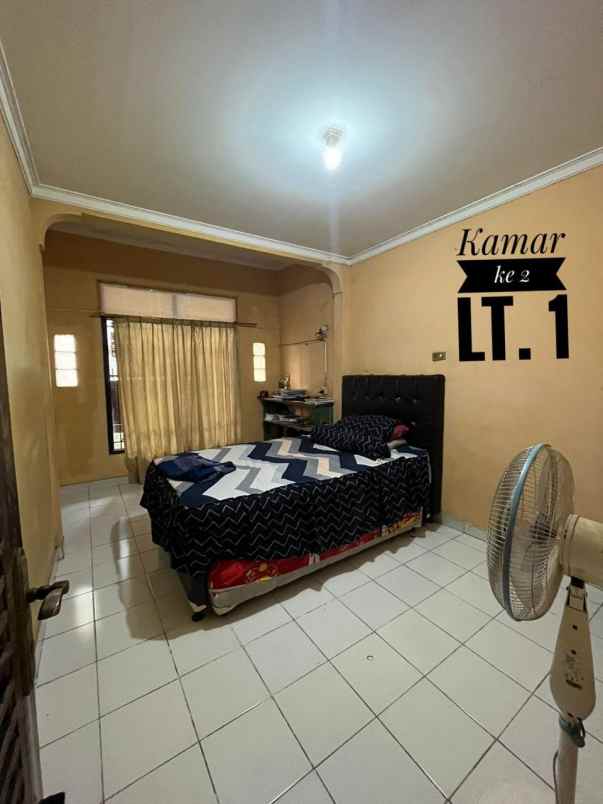 dijual rumah lembah hijau mekarsari depok