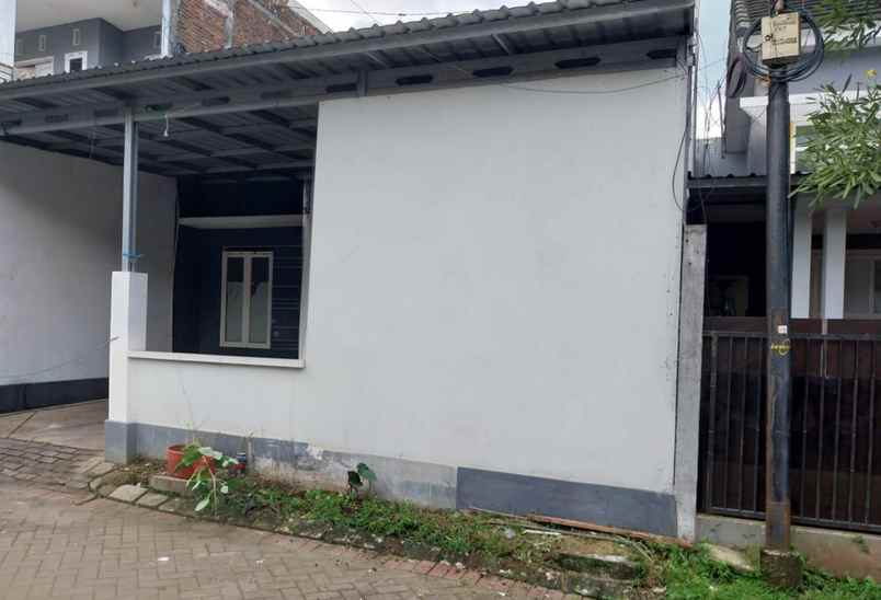 dijual rumah lokasi perumahan tasikmadu kota malang