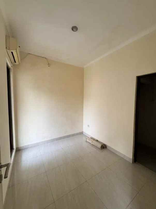 dijual rumah luas bagus siap huni di serpong park