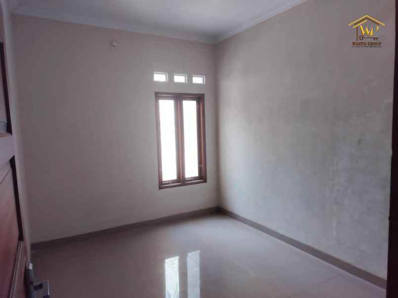 dijual rumah maguwoharjo sleman