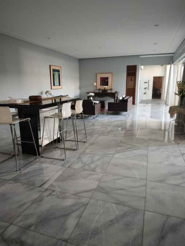 dijual rumah manggarai