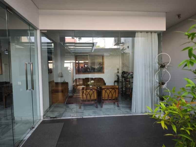 dijual rumah manggarai