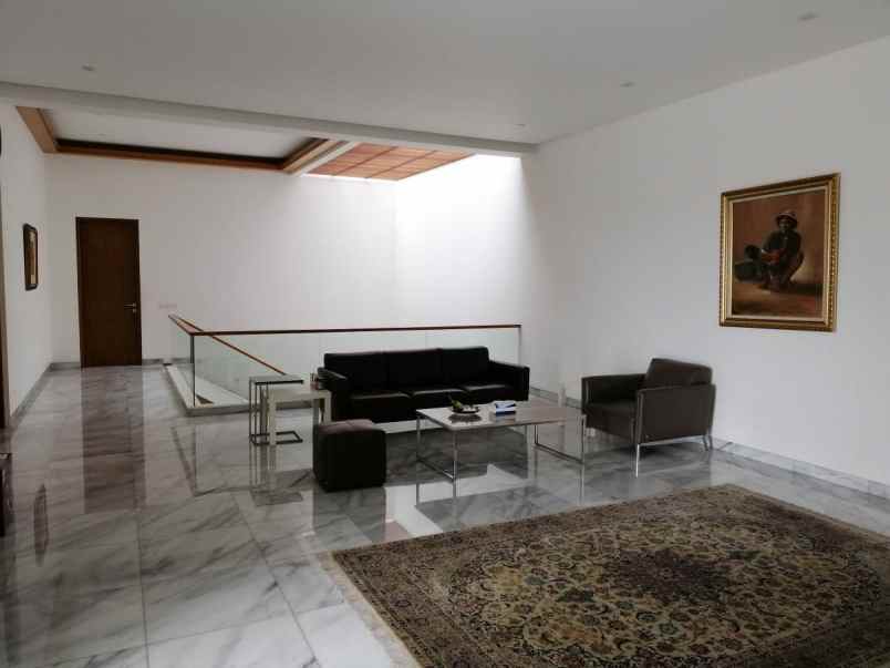 dijual rumah manggarai